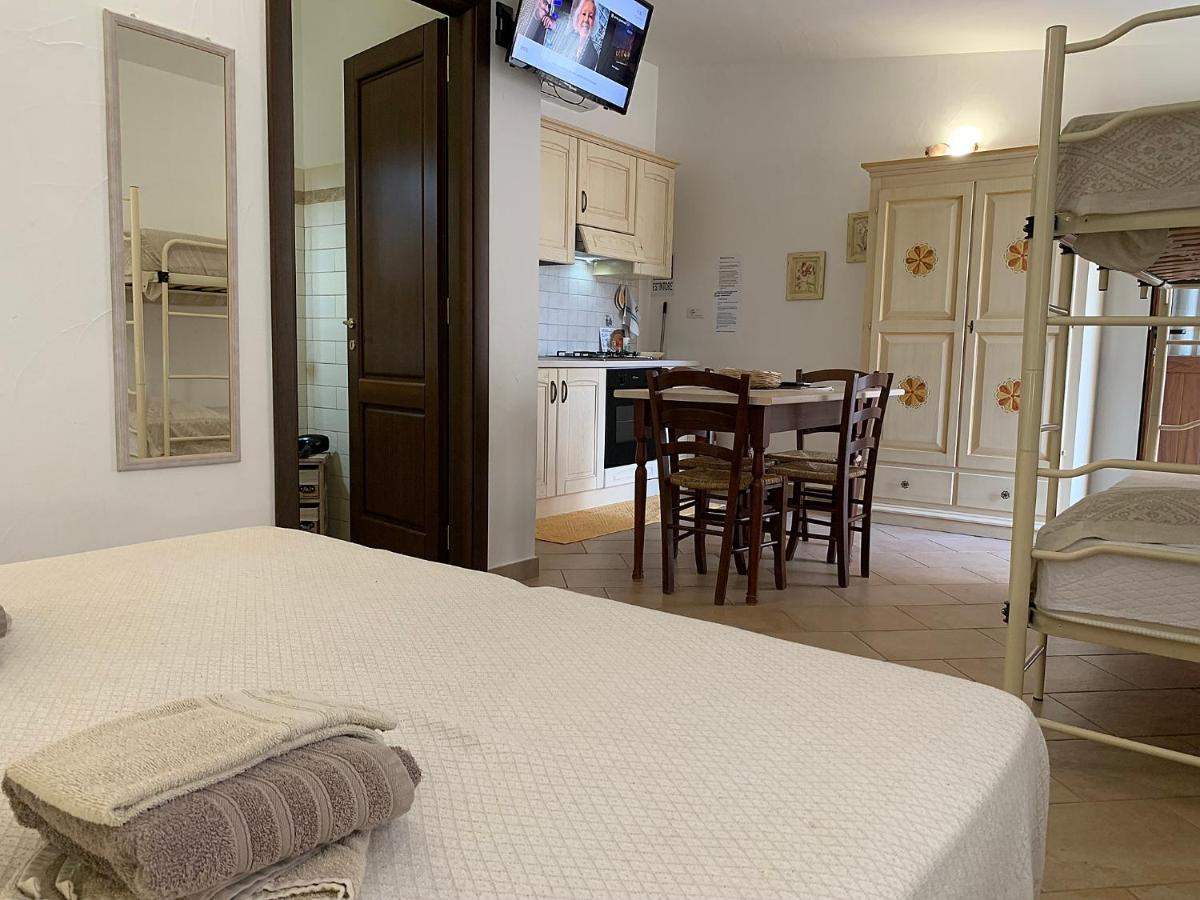 Vistamare Villa Orosei Eksteriør billede